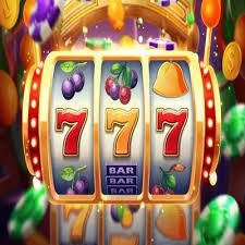 Antarmuka aplikasi mobile cuan805 menampilkan slot Aviator dan menu sportsbook Liga 1